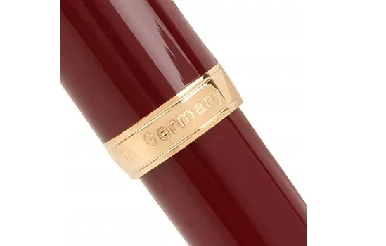 Cleo Skribent Classic Bordeaux Gold Fountain Pen medium
