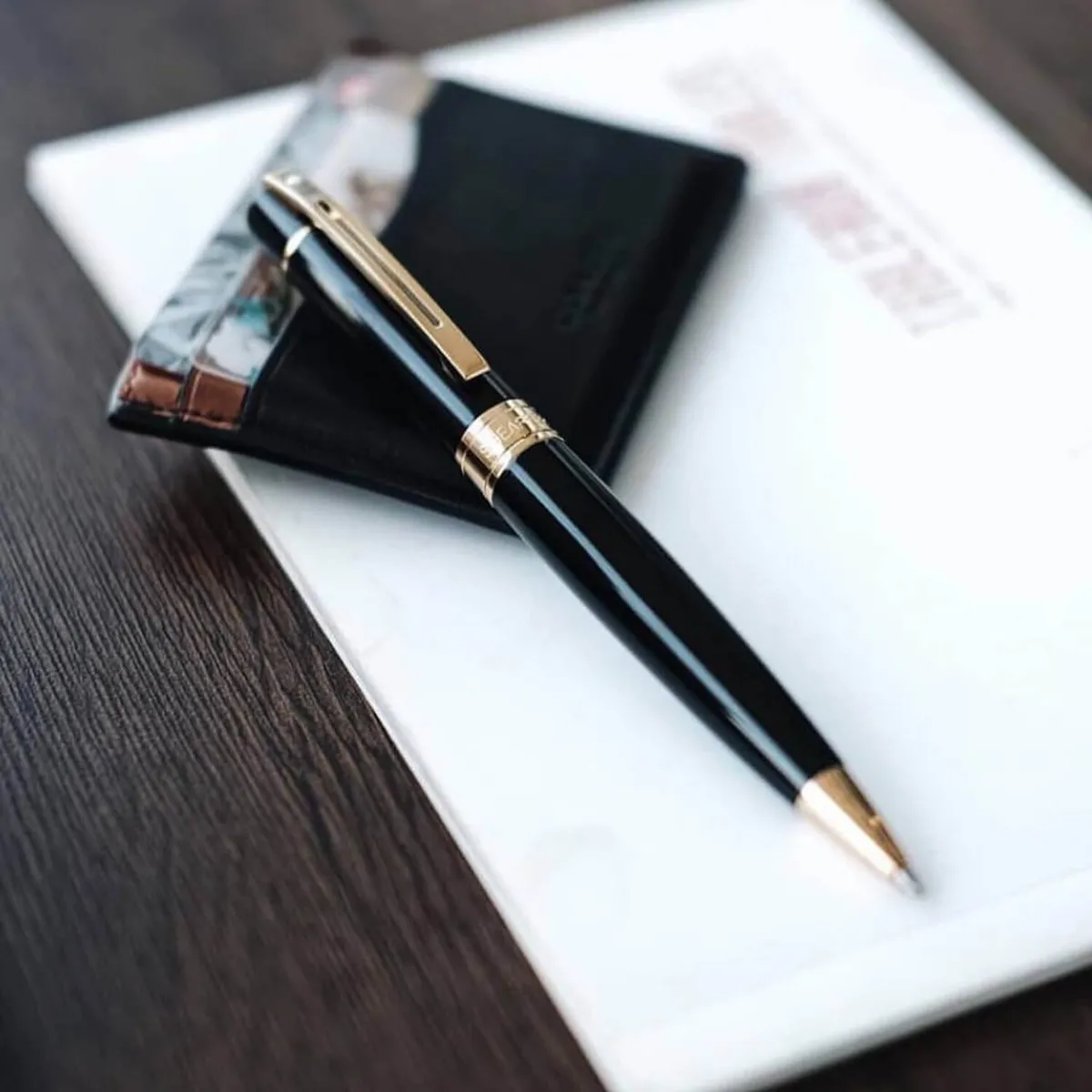 Sheaffer Gift 300 9325 Ballpoint Pen