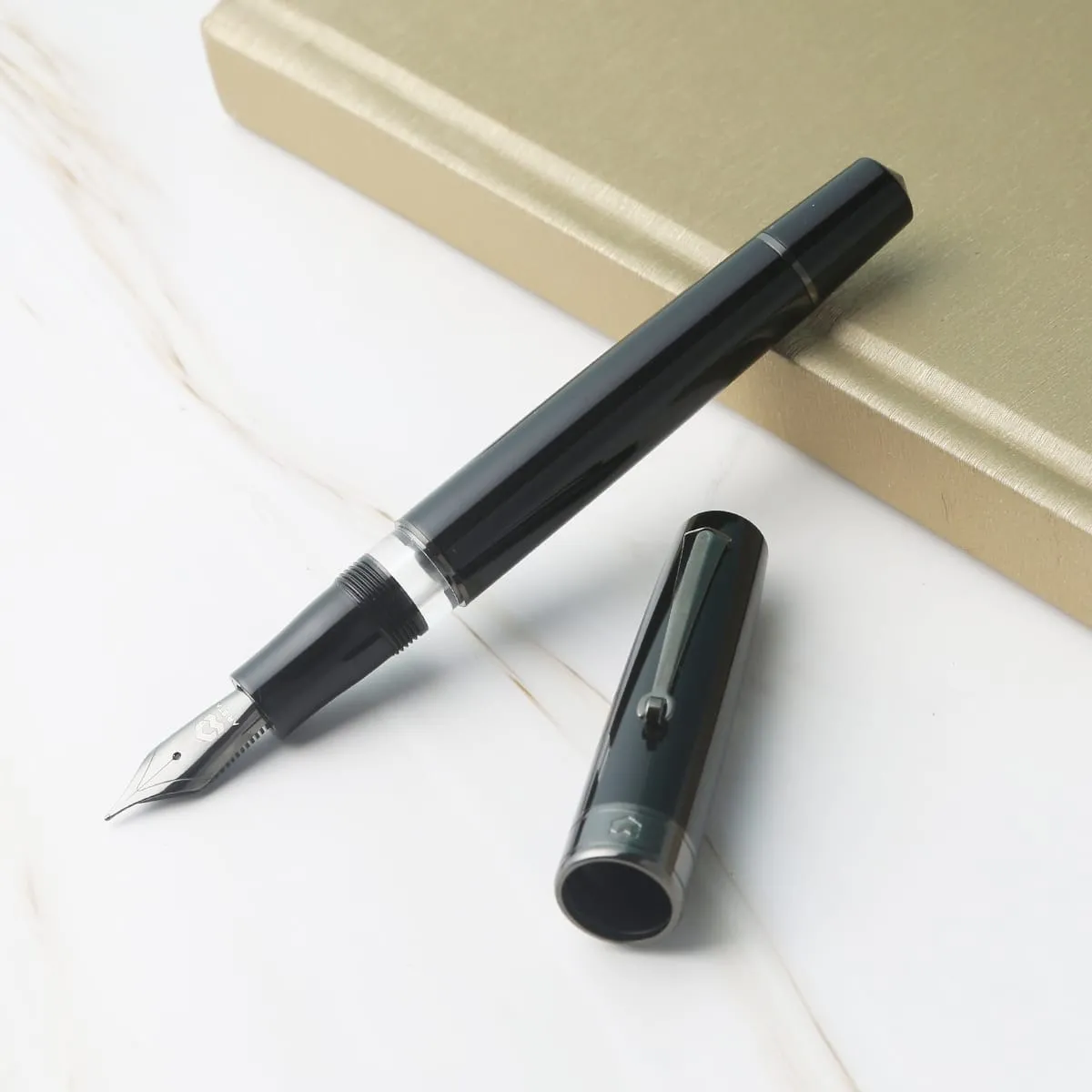 ARISTA ONE SHINY BLACK FOUNTAIN PEN WITH FREE KWZ ARISTA SHADOW OF NEEM STUB ( 1.1 )