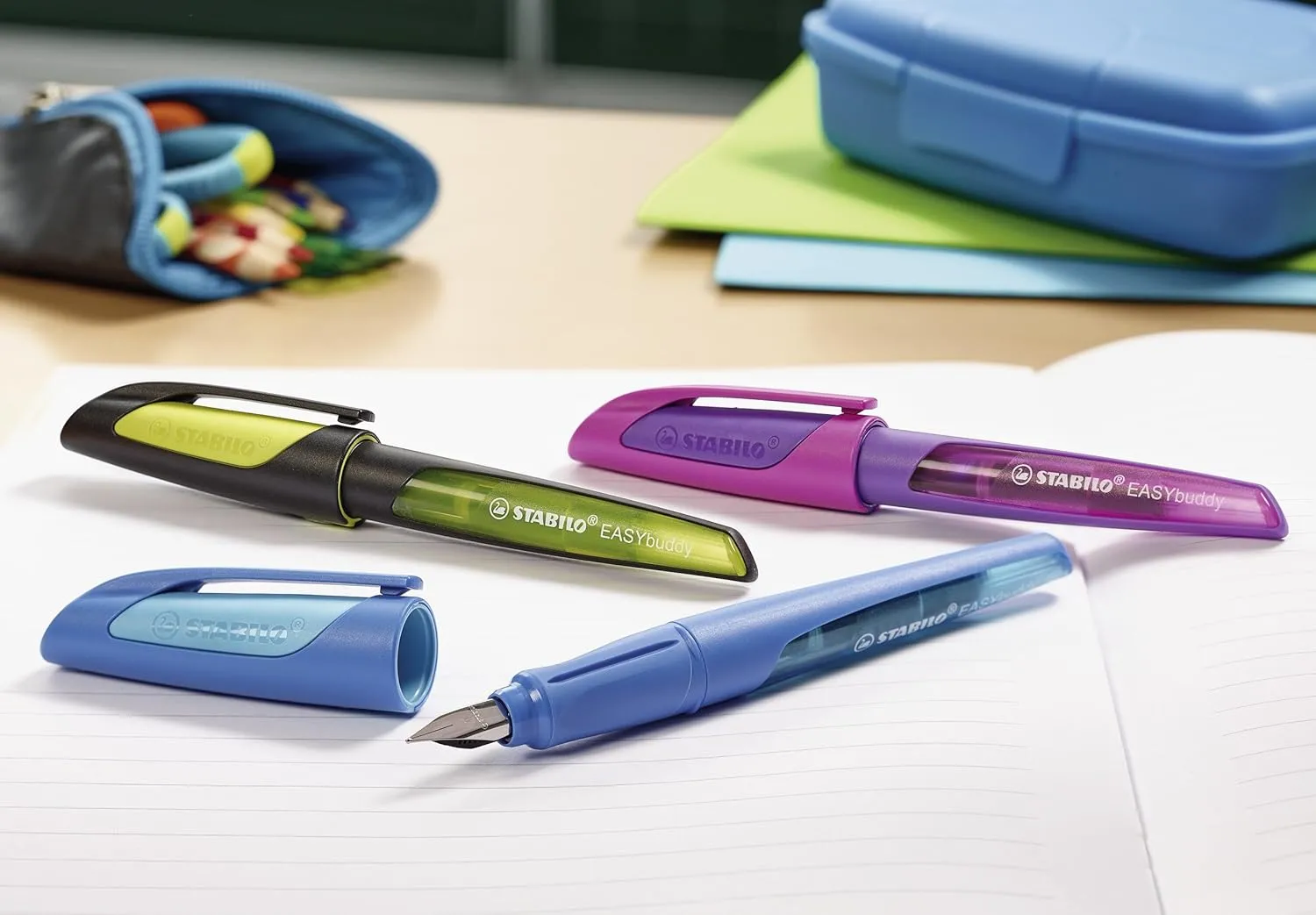 STABILO EASYbuddy - School Fountain Pen for Beginners, with erasable Blue Ink and adapted Nib - Purple/Magenta