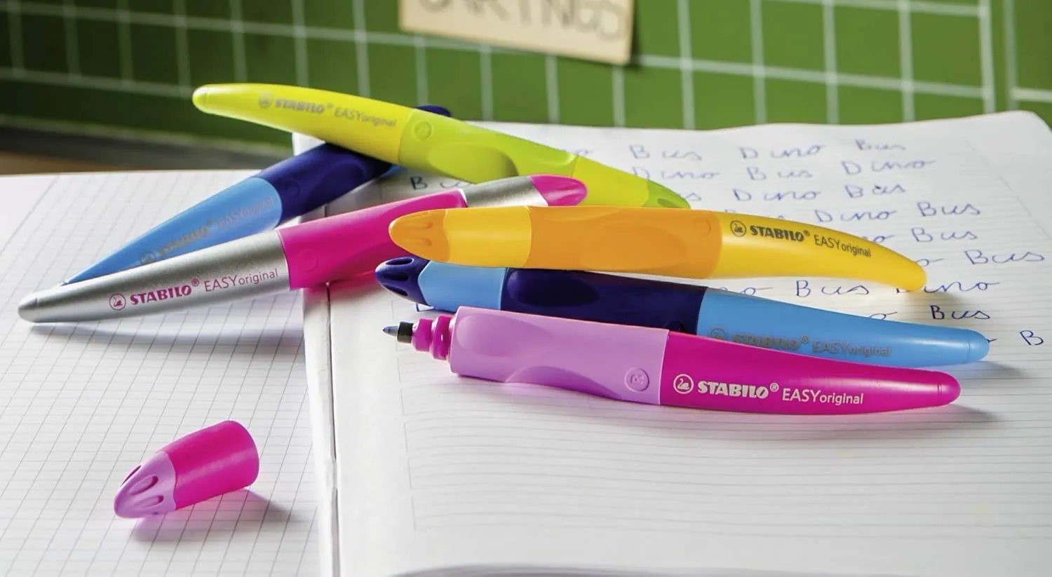 STABILO EASYoriginal Handwriting Pen Right Handed - Lime/Green