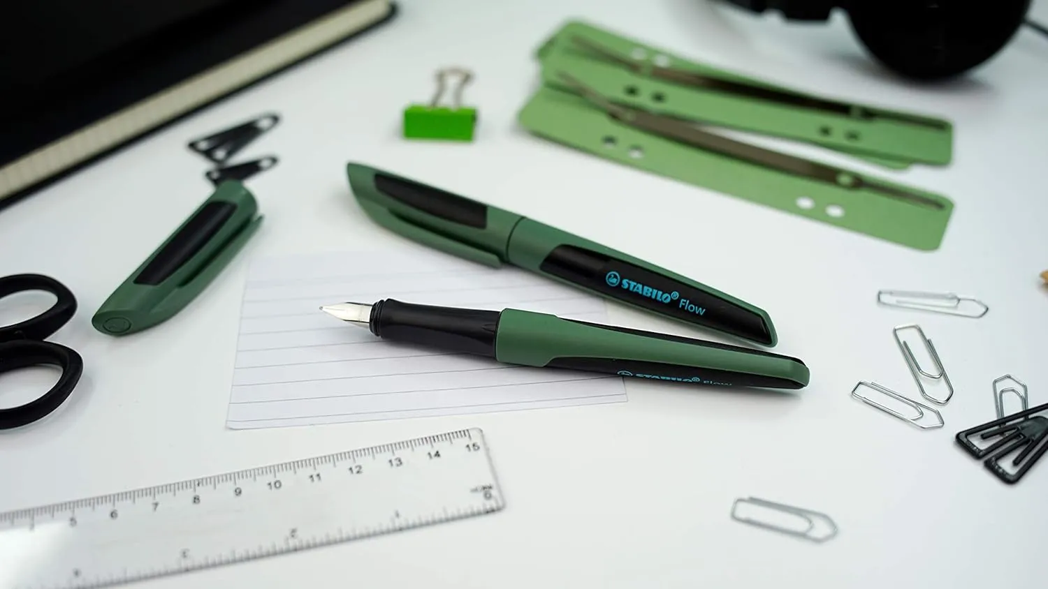 STABILO Flow SPORTY Fountain Ink Pen - Forest/Black   1 Blue Ink Cartridge