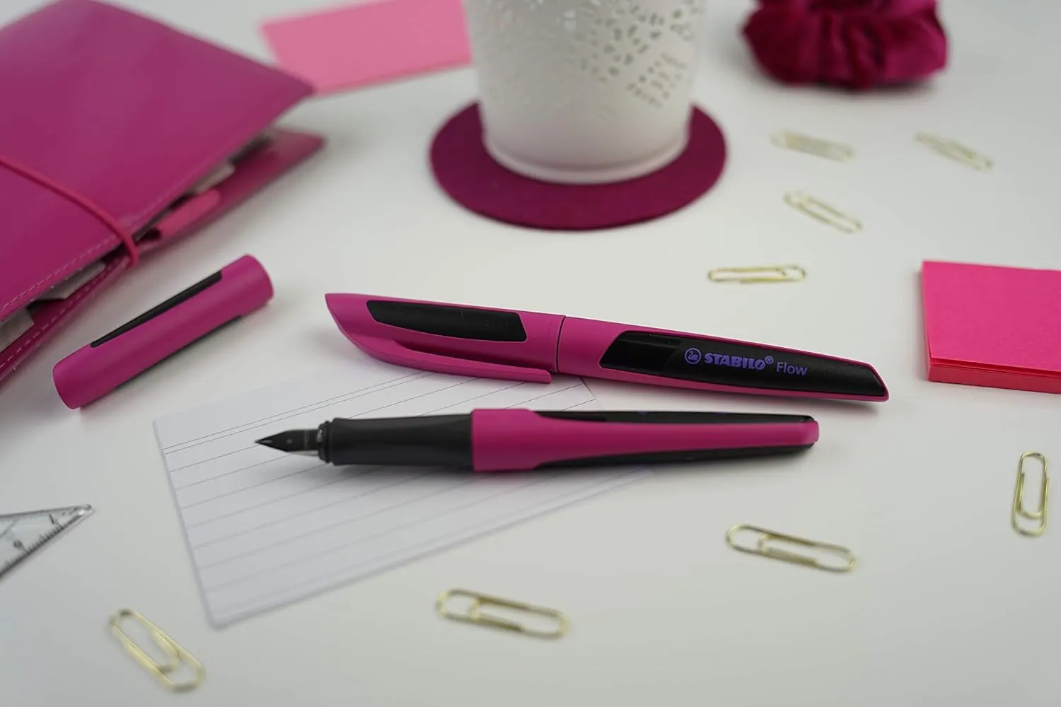 STABILO Flow SPORTY Fountain Pen - Berry/Black   1 Blue Ink Cartridge