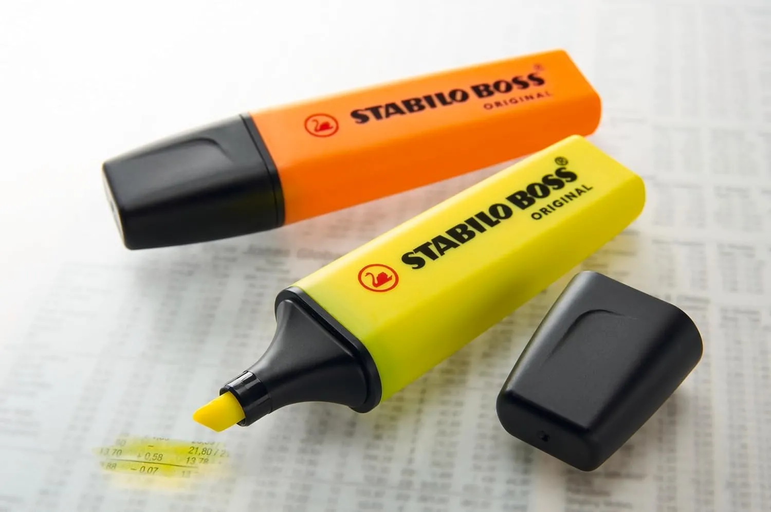 STABILO BOSS Original - Highlighter Pen - Deskset of 15 (Assorted Colours)