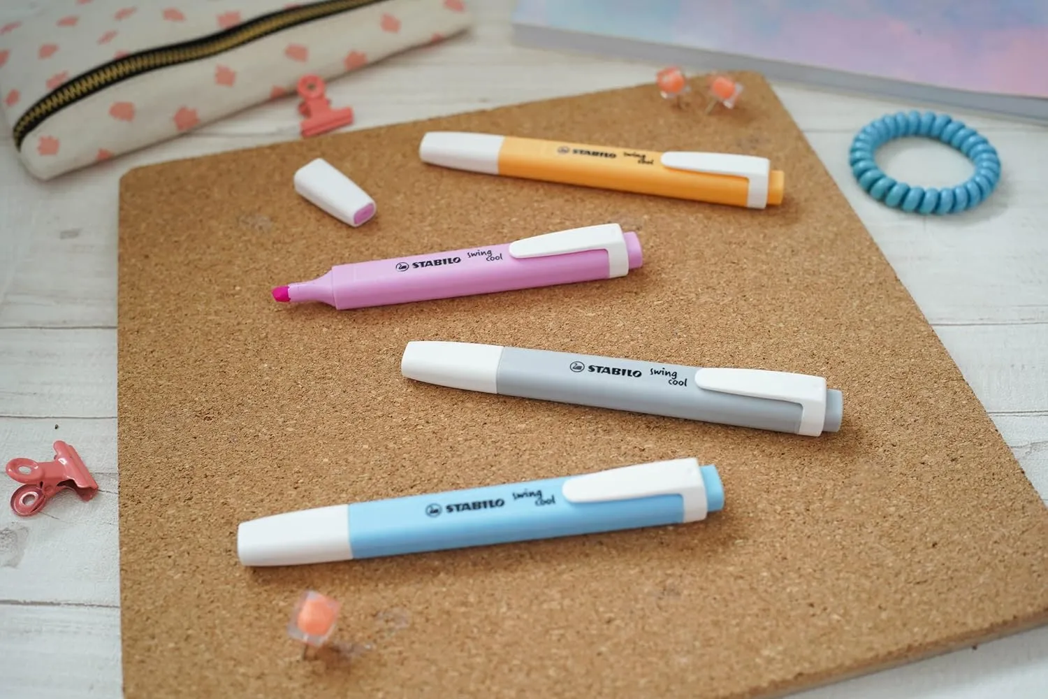 STABILO Swing Cool Highlighter Set, Set of 8, Fluorescent/Pastel
