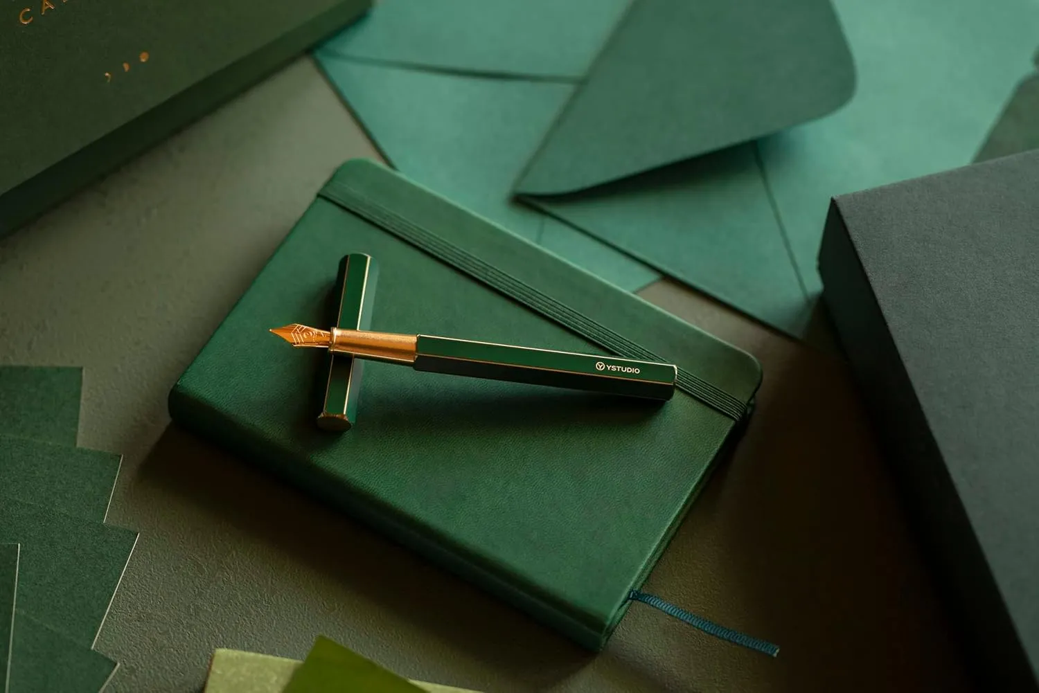 YSTUDIO Classic Green Hexogon Fountain Ink Pen, Brass Body with Medium Steel Nib