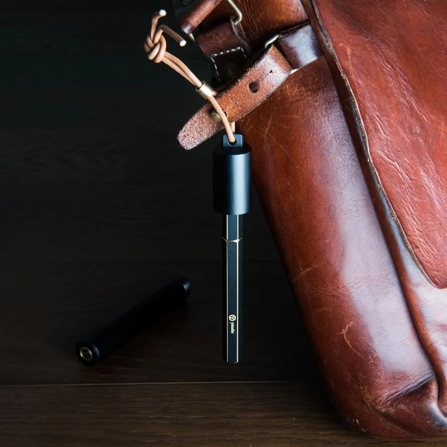 YSTUDIO Portable Fountain Ink Pen | Black Metal Brass Body | Fine Nib with Gold Plating | Classic Revolve Series