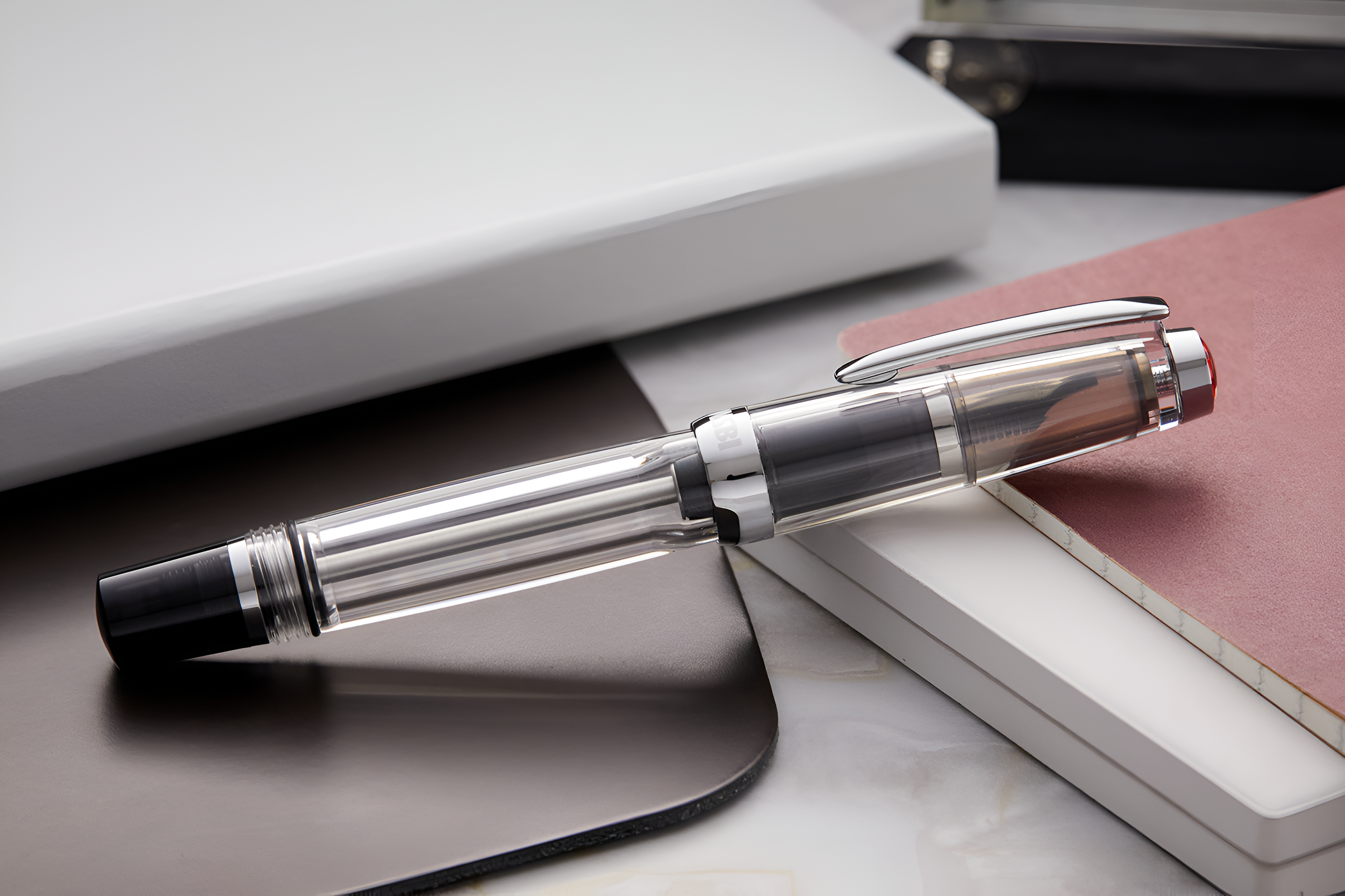 TWSBI VAC Mini Fountain Pen Smoke Medium M7445920