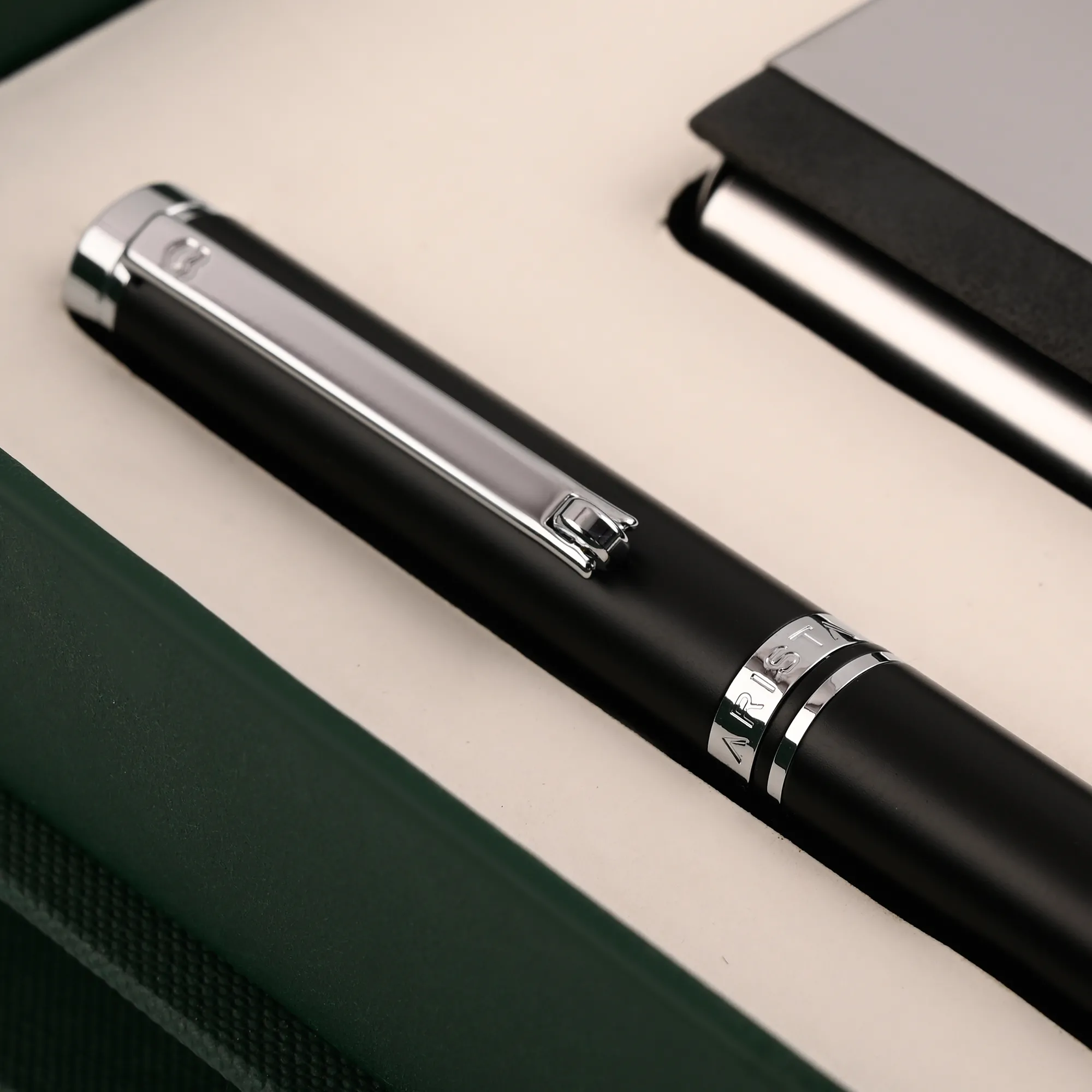 ARISTA Switch Ballpoint Pen | Black Barrel | Chrome Trim With Gold Card Holder
