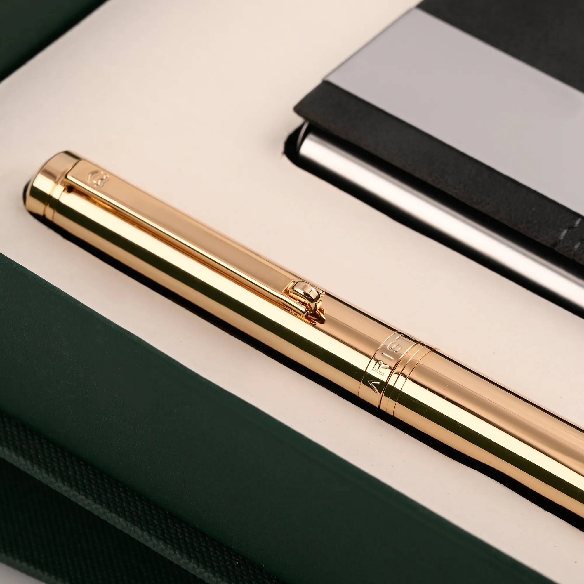 ARISTA Switch Ballpoint Pen | Full Gold | Gold Trim | With Gold Card Holder