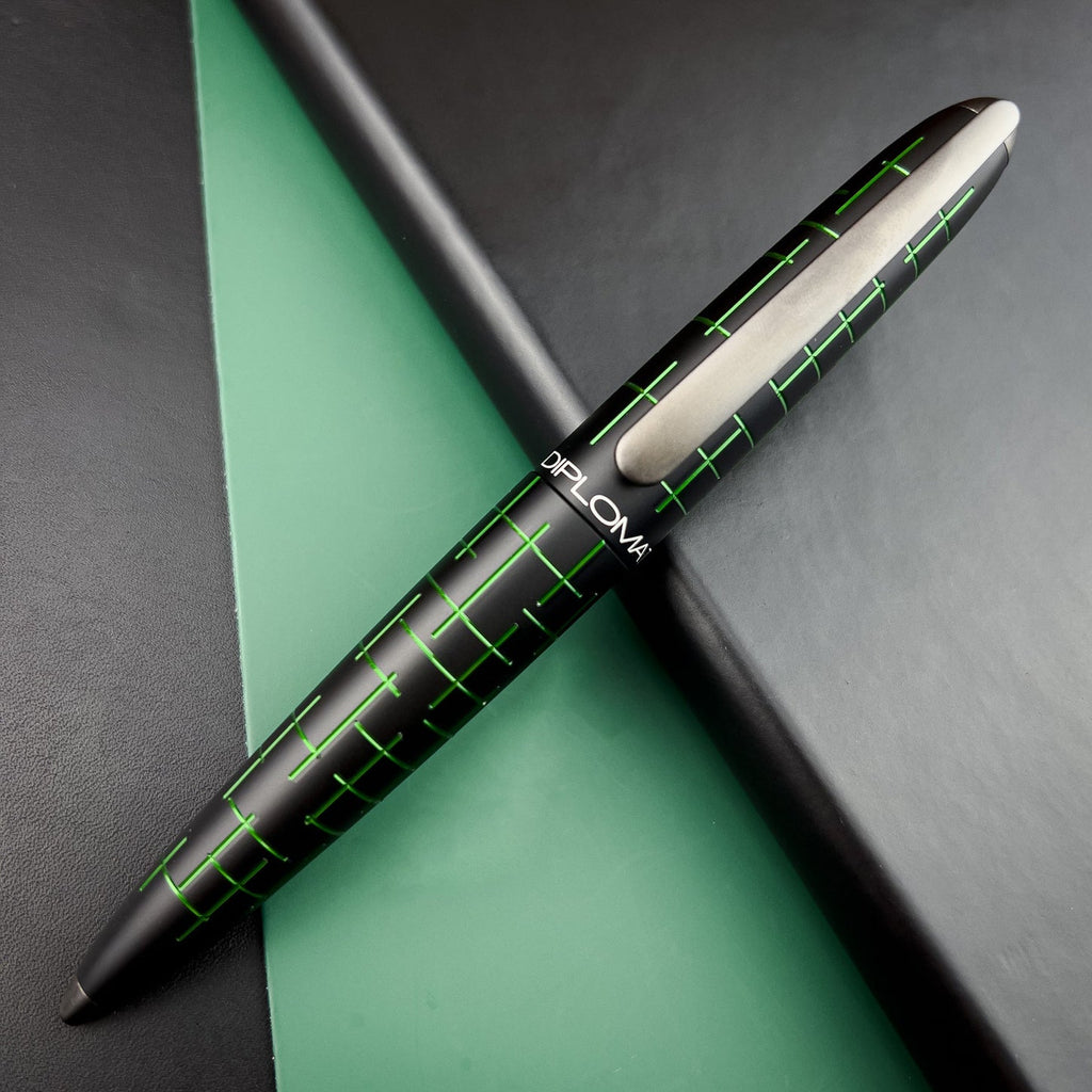 Diplomat Elox Matrix Fountain Pen Broad