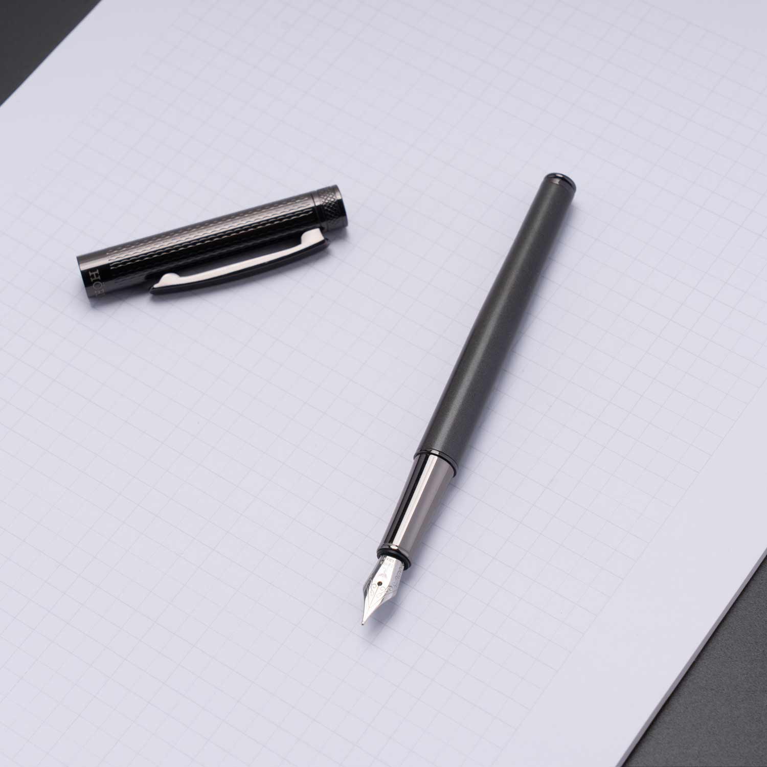 Horner | Levio | Fountain Pen | Gunmetal Grey (Fine, nan, nan)
