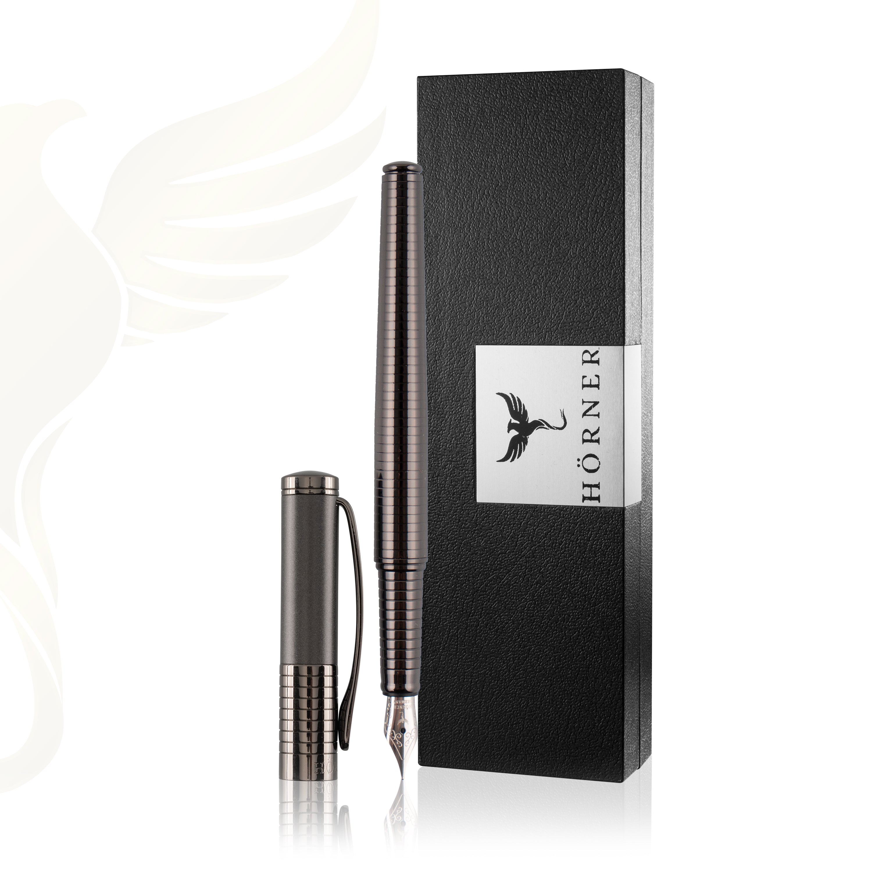 Horner | Fortress | Fountain Pen | Gunmetal (Fine, nan, nan)