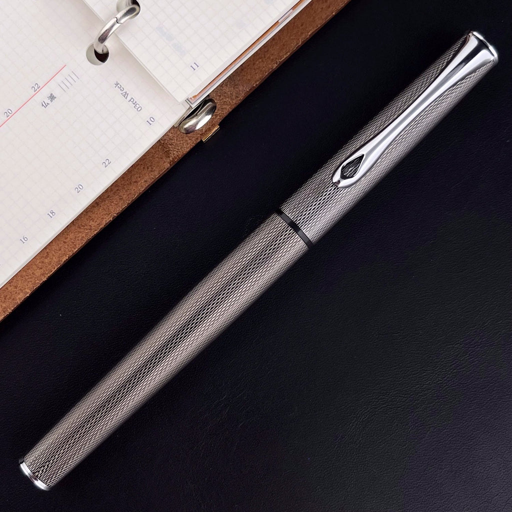Diplomat Esteem Black Barley CT Fountain Pen Broad