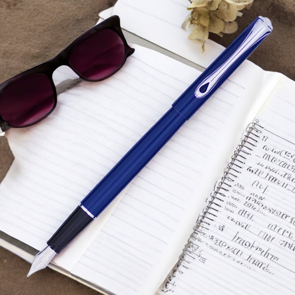 Diplomat Traveller Navy Blue CT Fountain Pen Fine