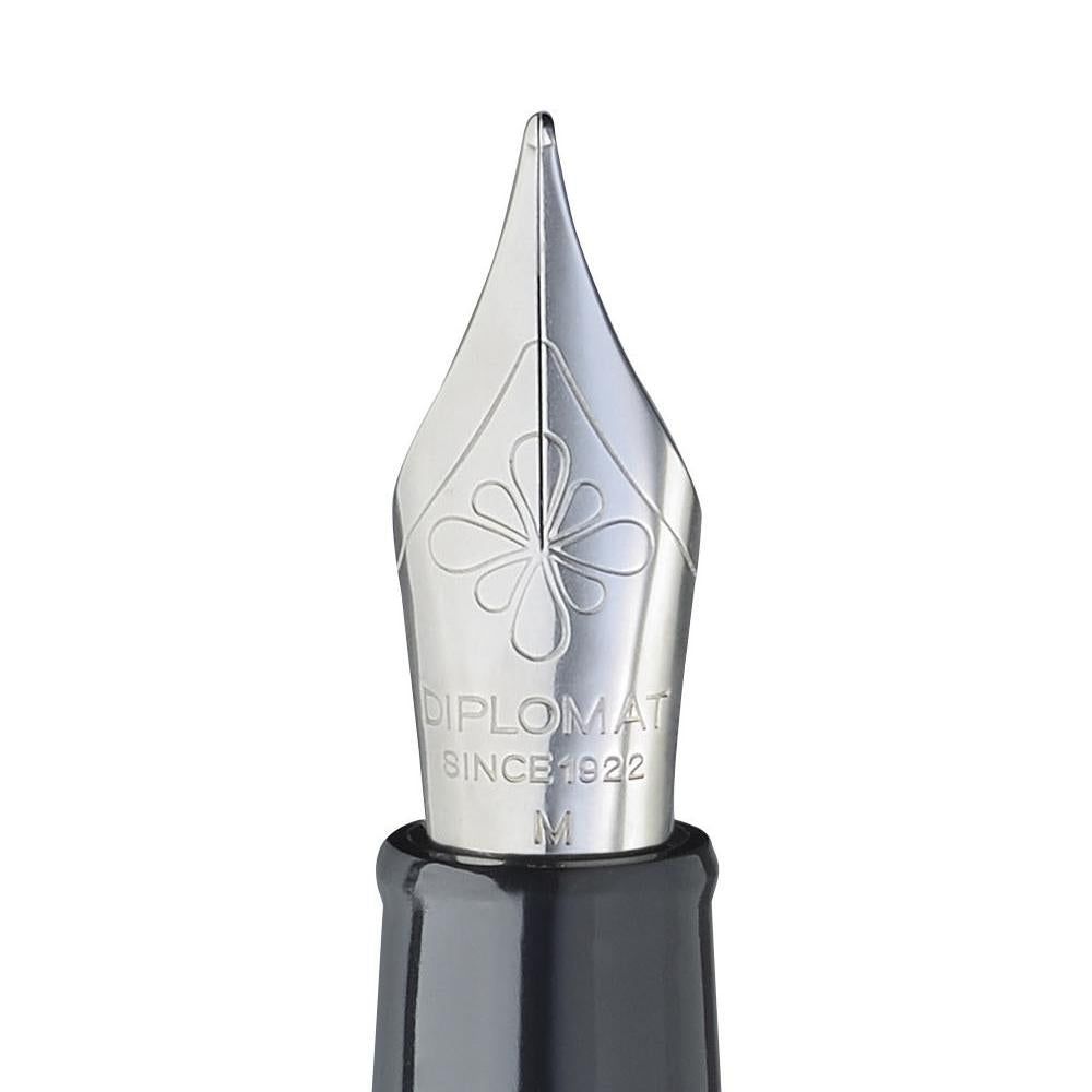 Diplomat Traveller Lumi Green Fountain Pen Fine