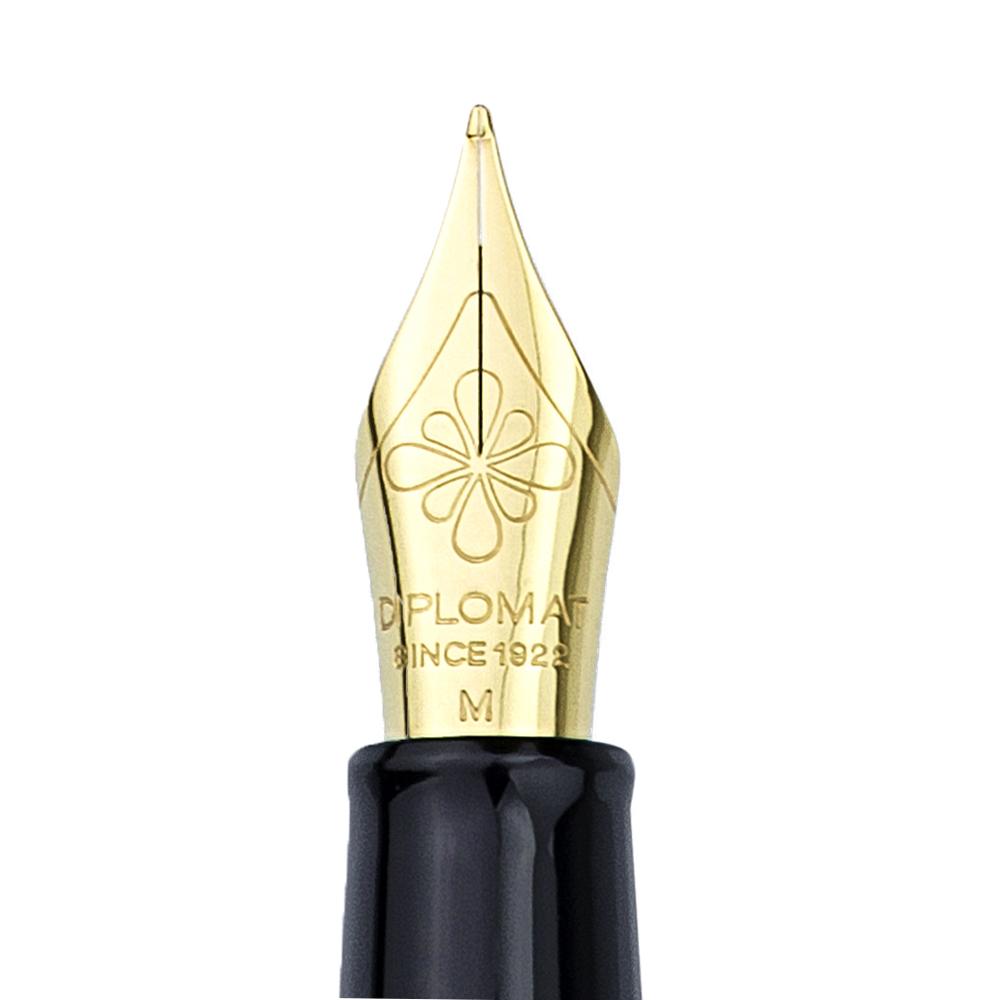 Diplomat Traveller Snow White Gold Fountain Pen Fine