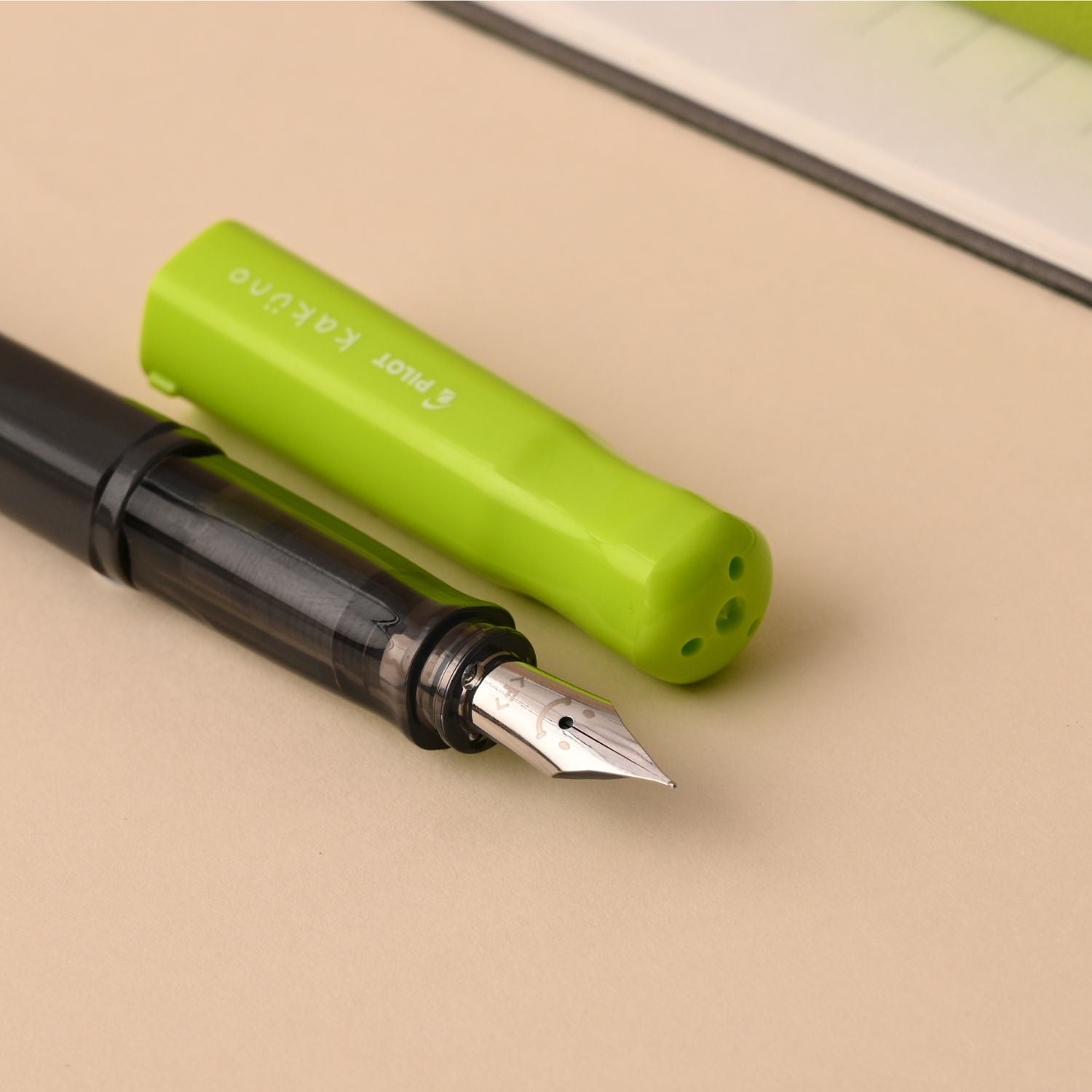 Pilot | KAKUNO | Stainless Steel | Fountain Pen | Light Green & Grey | Broad