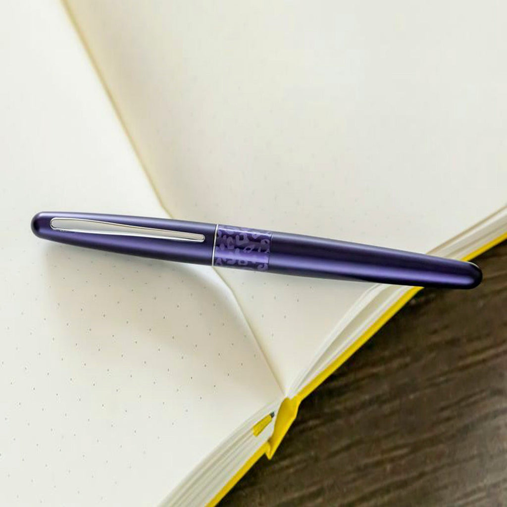 Pilot | MR ANIMAL COLLECTION | BL-MR2/BLVB-MR2 | Roller Ball Pen | Leopard