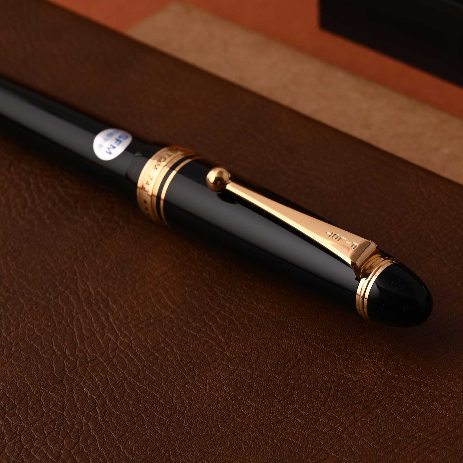 PILOT | CUSTOM 743 | 14K Gold| Fountain Pen | Black | Soft Fine Medium