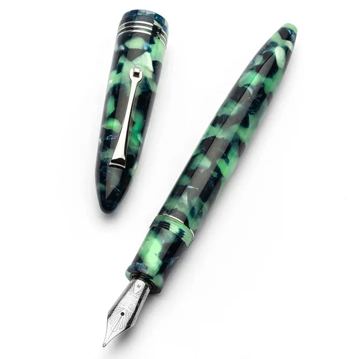 Leonardo Furore Fiordo Di Furore Fountain Pen - Green & Black CT EF