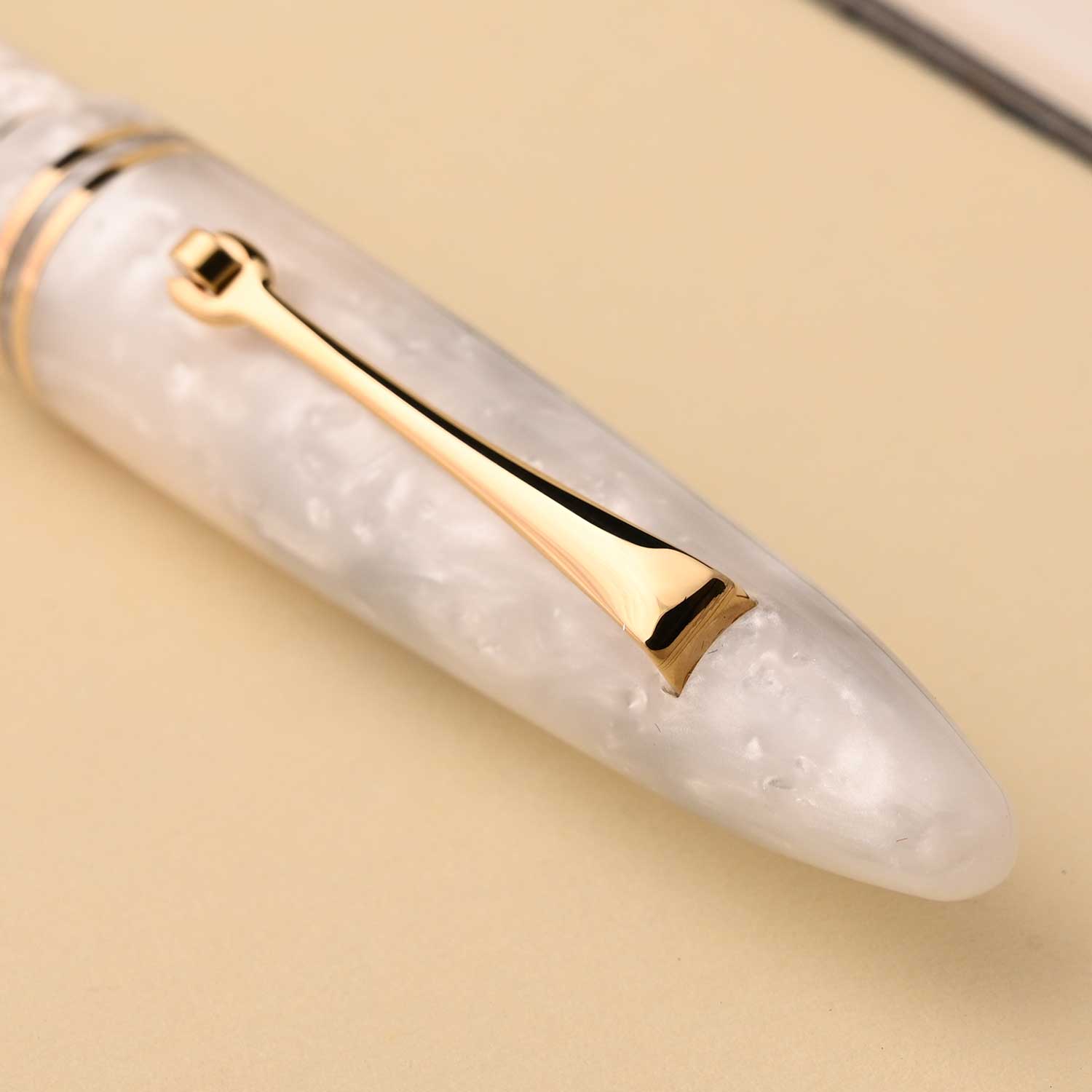 Leonardo Furore Ball Pen - White Salt GT