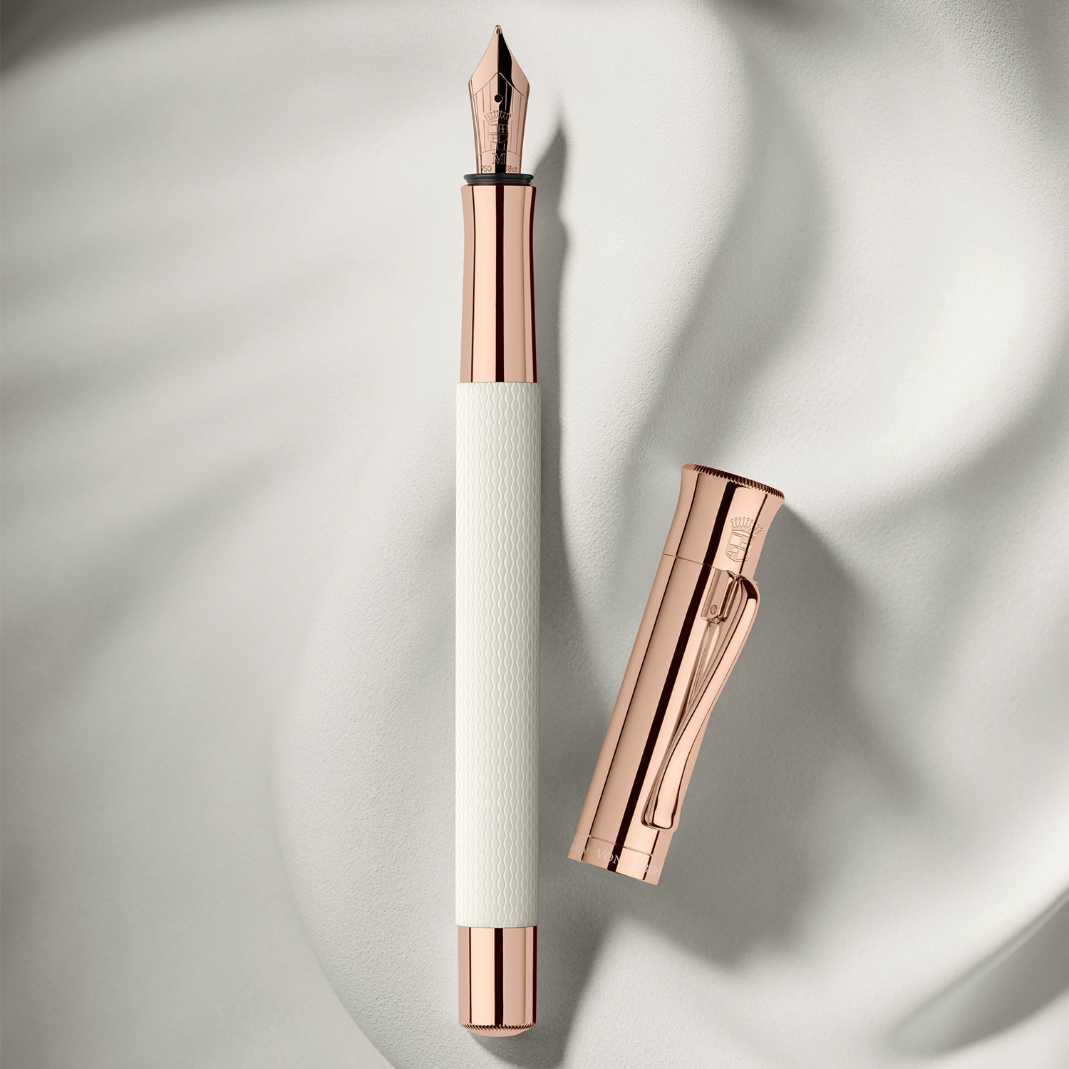 Graf Von Faber-Castell Guilloche Fountain Pen - Champagne Blush F