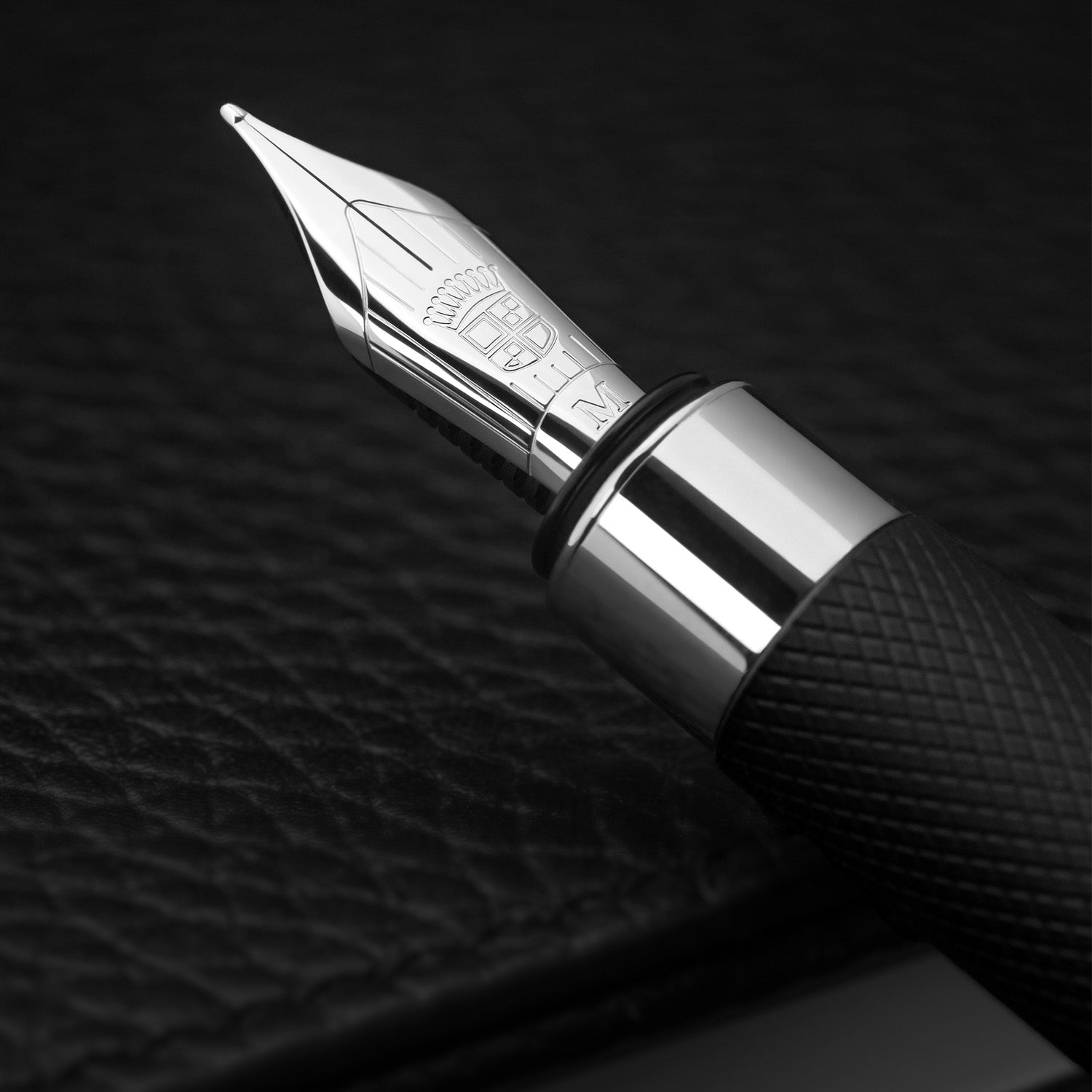 Graf Von Faber-Castell x Bentley Fountain Pen - Onyx B