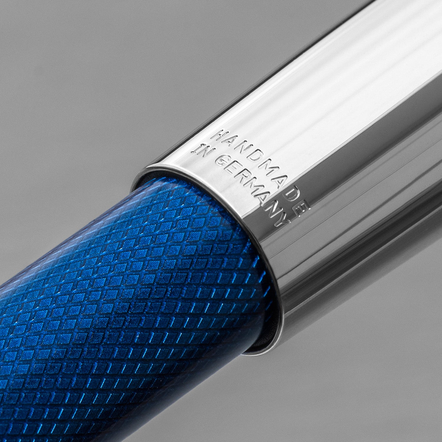 Graf Von Faber-Castell x Bentley Fountain Pen - Sequin Blue B