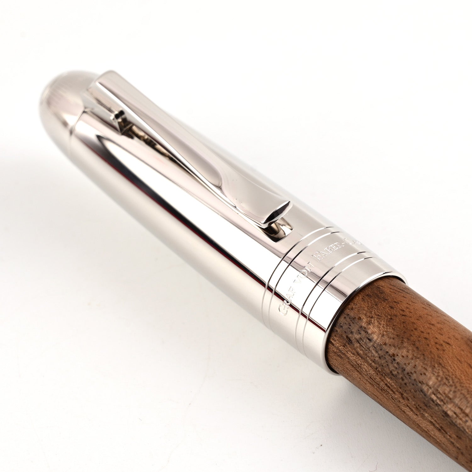Graf Von Faber-Castell Magnum Fountain Pen - Caucasian Walnut Wood M