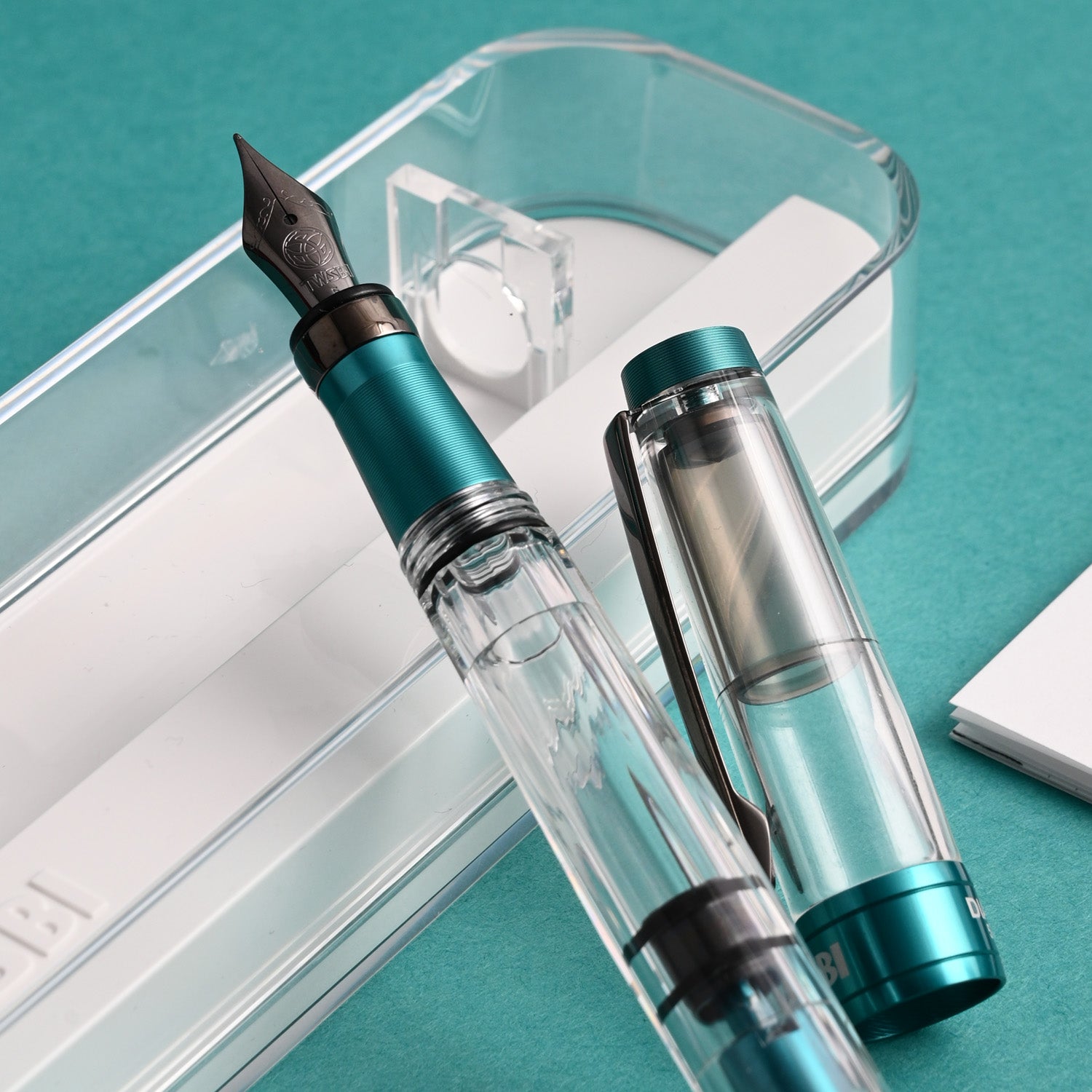 TWSBI Diamond 580ALR Fountain Pen in Caribbean with Onyx Broad