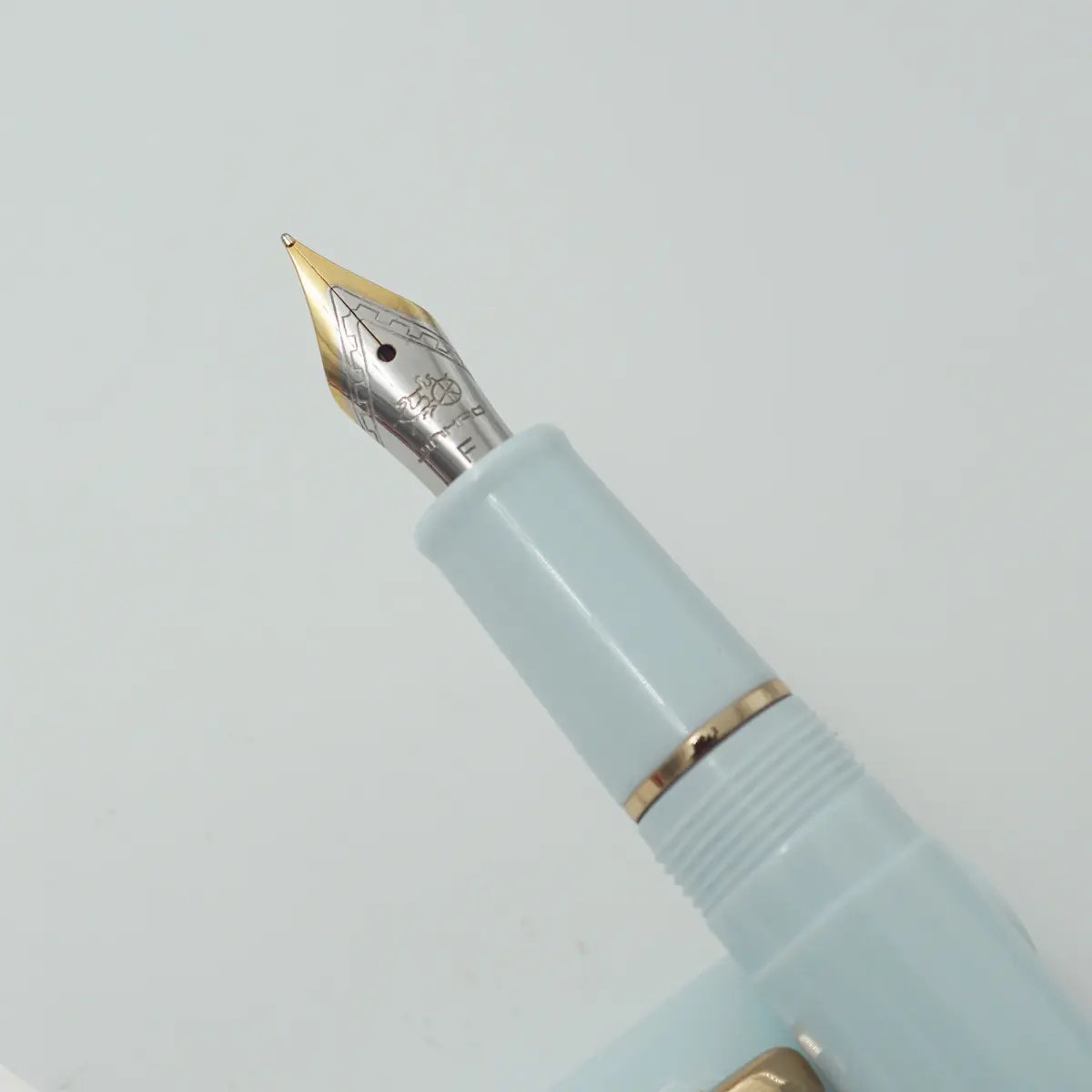 JINHAO 82 FOUNTAIN PEN LIGHT BLUE GT FP MEDIUM NIB