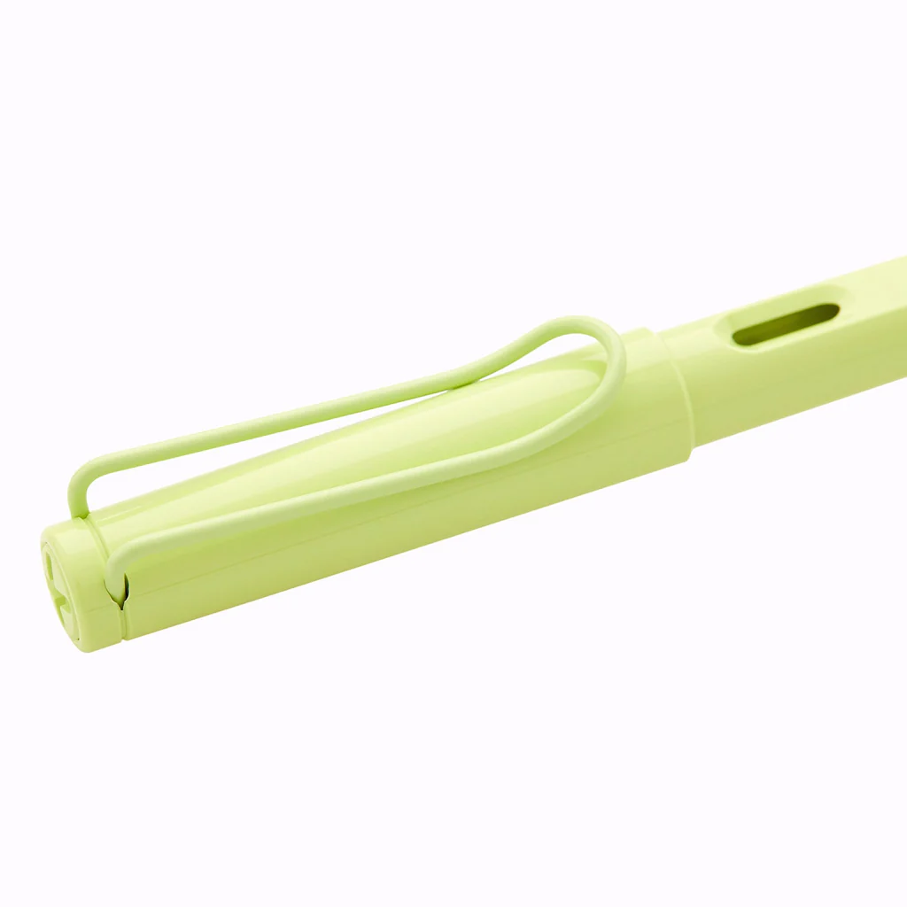 Lamy 0D0 Safari Spring Green Fountain Pen Medium