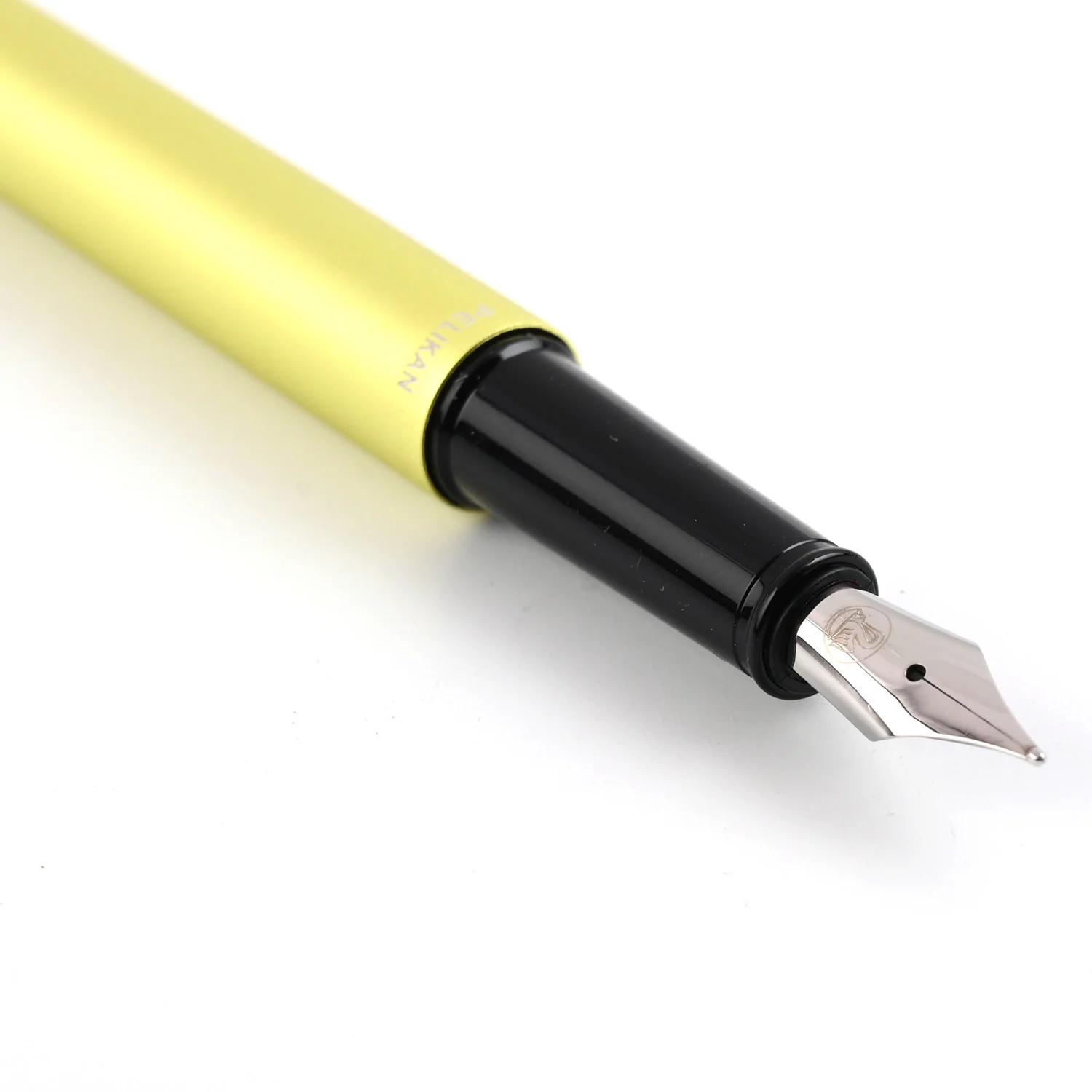 Pelikan Ineo Fountain Pen - Green Oasis Medium