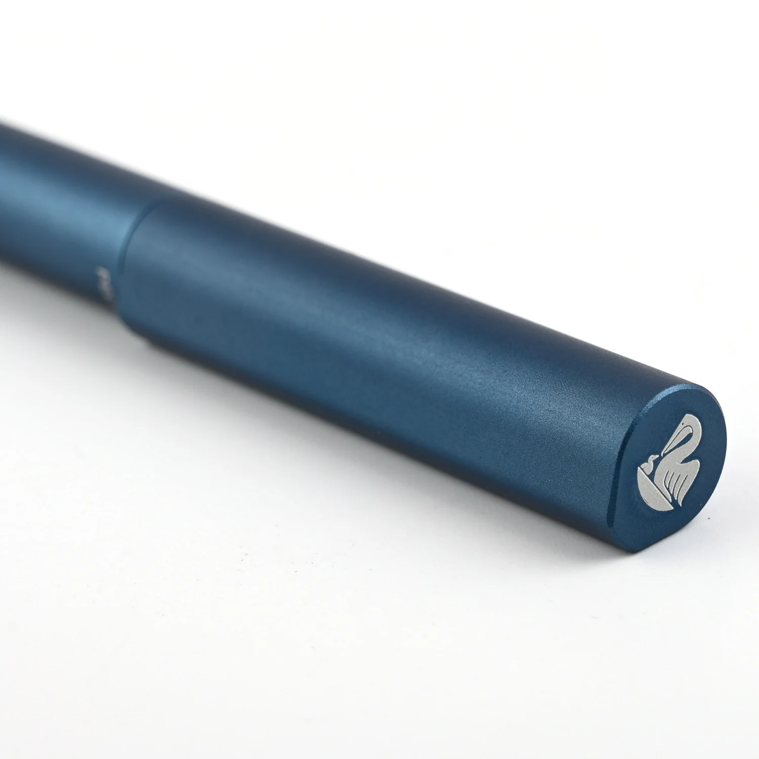 Pelikan Ineo Fountain Pen - Ocean Blue Medium