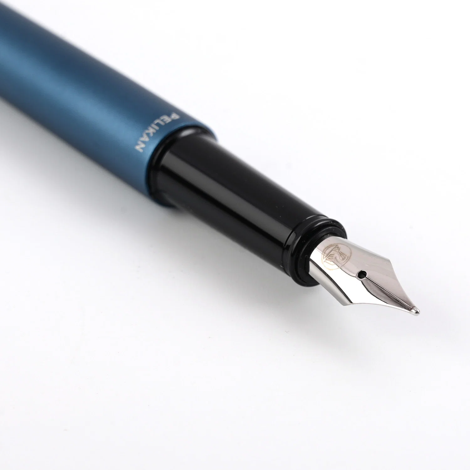 Pelikan Ineo Fountain Pen - Ocean Blue Medium