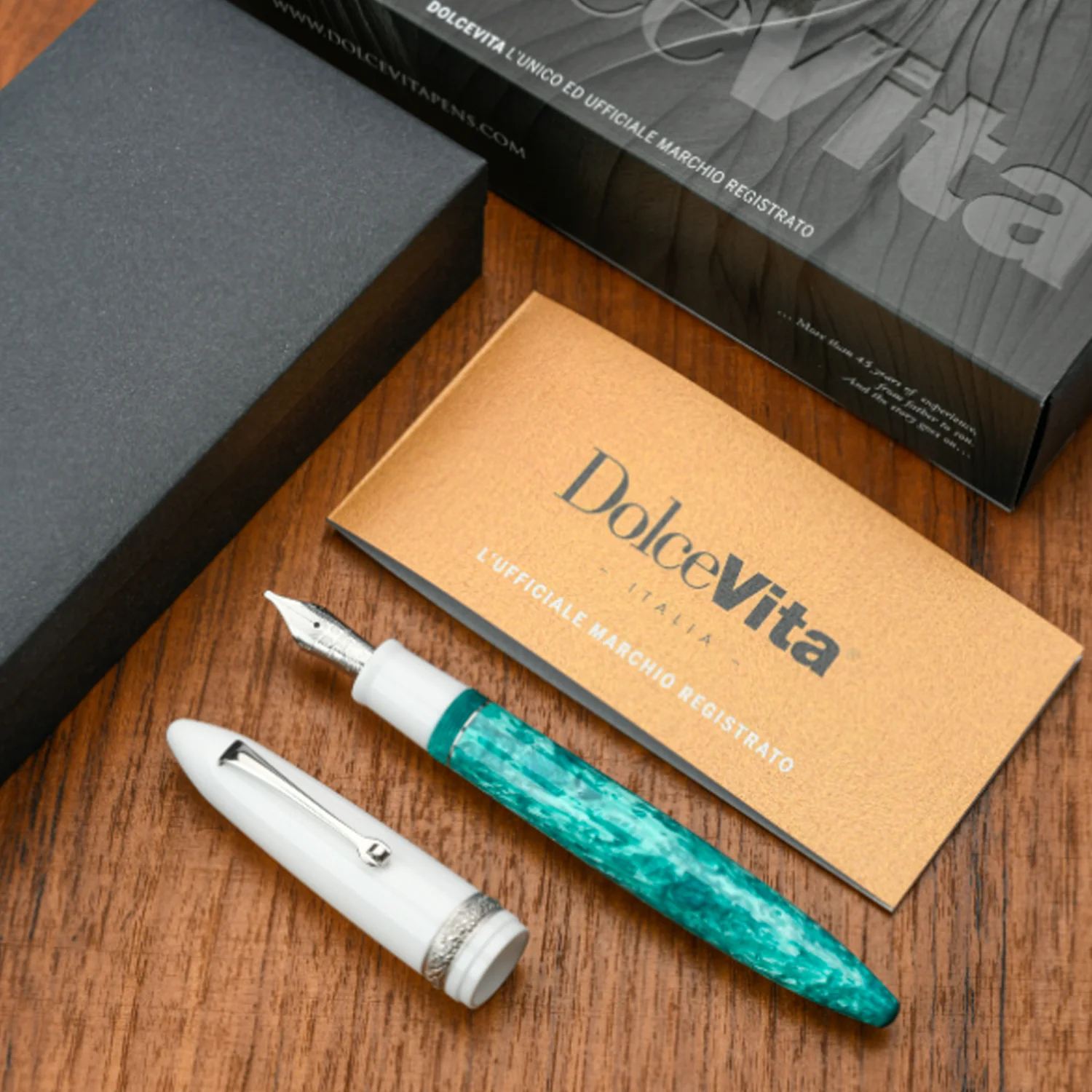 Leonardo x Dolcevita Furore Fountain Pen - Smeralda CT  Broad
