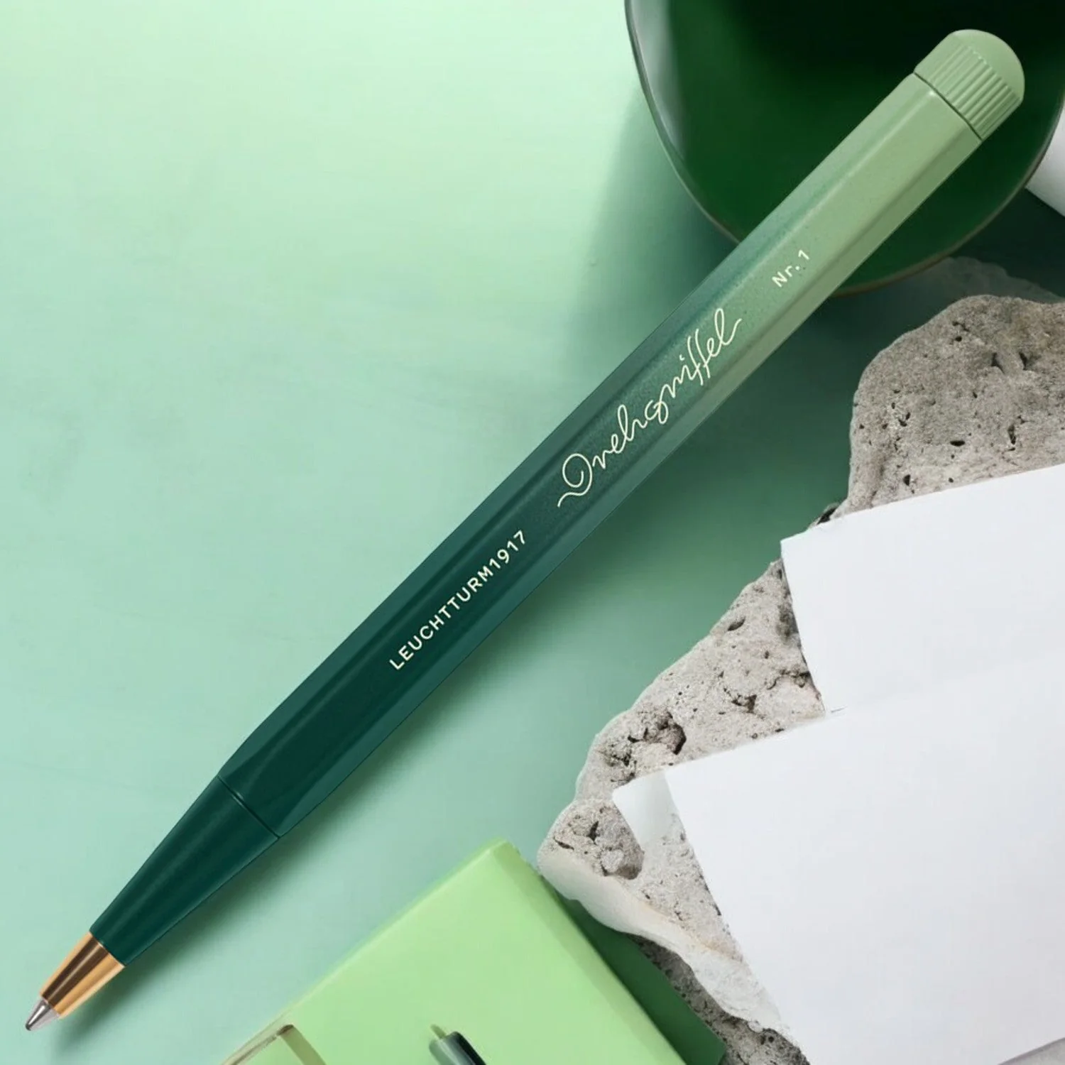 Leuchtturm1917 Drehgriffel Nr. 1 Gradient Forest Green/Sage Ballpoint Pen